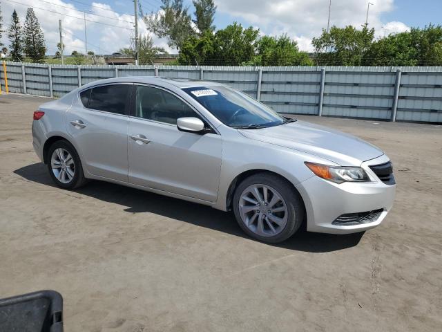Photo 4 from auction – 2013 ACURA ILX 20 PRE with VIN 19VDE1F58DE018652