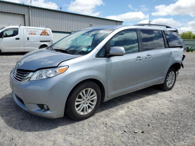 Photo 1 from auction – 2016 TOYOTA SIENNA XLE with VIN 5TDYK3DC2GS731538
