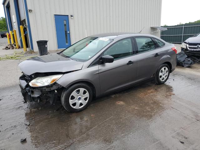 FORD FOCUS S 2013 مع رقم تعريف المركبة 1FADP3E24DL160806 - صورة من المزاد