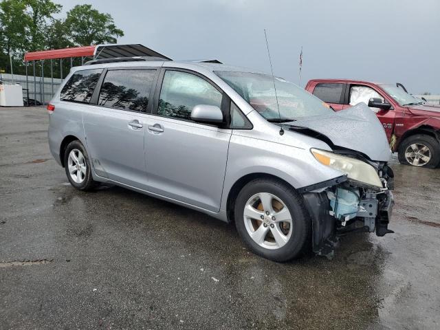 Photo 4 from auction – 2012 TOYOTA SIENNA LE with VIN 5TDKK3DC0CS196984