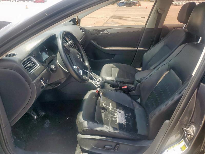 Photo 7 from auction – 2014 VOLKSWAGEN JETTA with VIN 3VWL17AJ3EM436322
