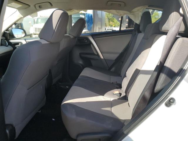 Photo 11 from auction – 2015 TOYOTA RAV4 LE with VIN JTMZFREVXFJ037610