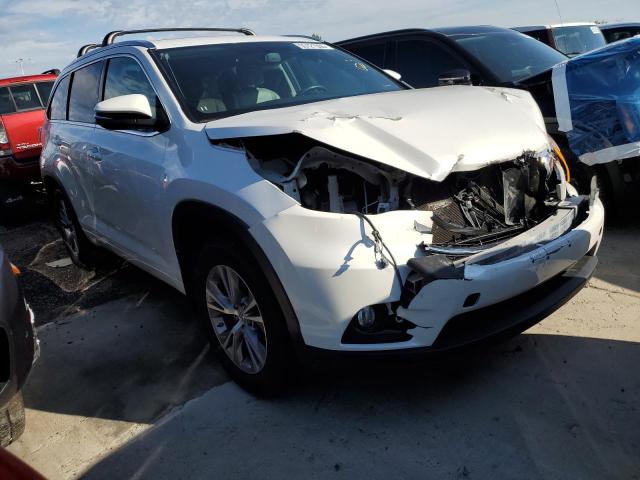 Photo 4 from auction – 2015 TOYOTA HIGHLANDER with VIN 5TDJKRFH8FS216880
