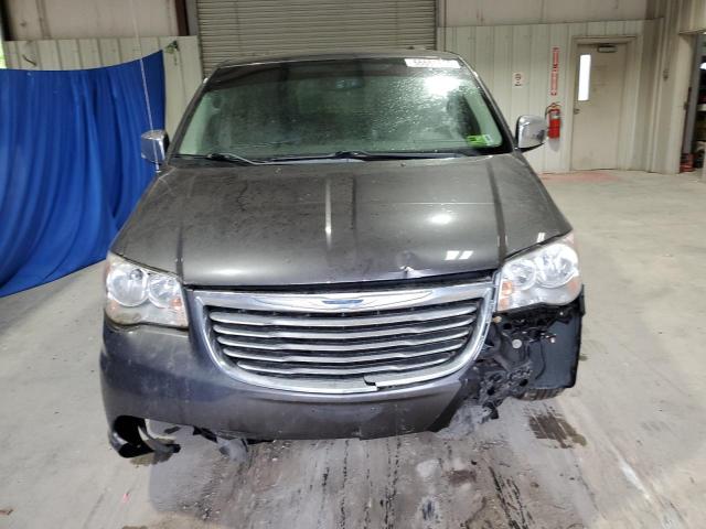 Photo 5 from auction – 2016 CHRYSLER TOWN & COU with VIN 2C4RC1CG1GR149787