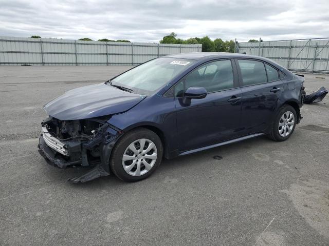 TOYOTA COROLLA LE 2021 with VIN 5YFEPMAE2MP238009 - Photo from auction