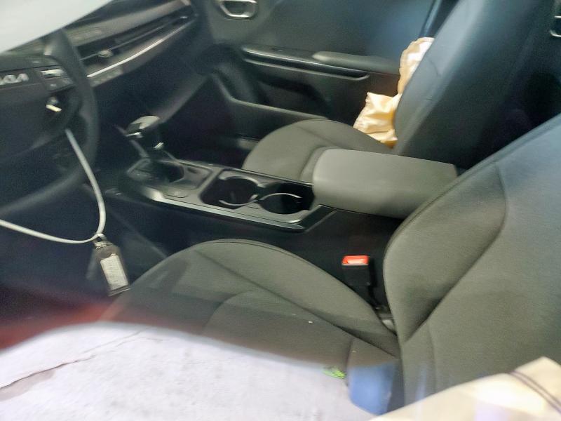 Photo 7 from auction – 2025 KIA K4 LX with VIN 3KPFT4DE7SE091163