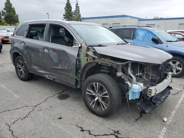 Photo 4 from auction – 2016 TOYOTA HIGHLANDER with VIN 5TDKKRFH3GS135758