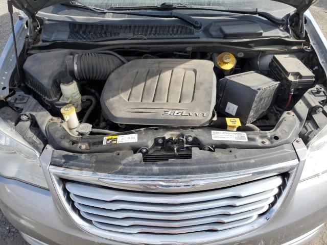 Photo 11 from auction – 2016 CHRYSLER TOWN & COU with VIN 2C4RC1CGXGR126864
