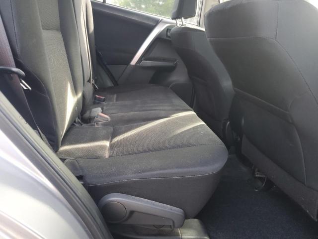 Photo 11 from auction – 2018 TOYOTA RAV4 LE with VIN JTMBFREV6JJ199065