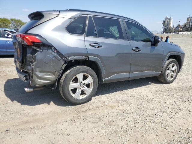 Photo 3 from auction – 2019 TOYOTA RAV4 XLE with VIN JTMP1RFV2KD005229
