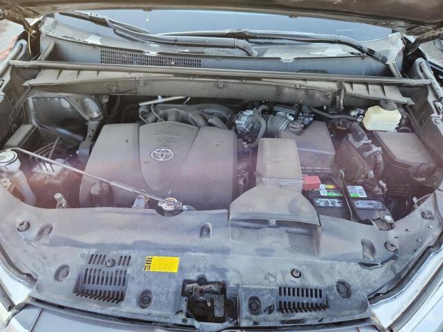 Photo 12 from auction – 2019 TOYOTA HIGHLANDER with VIN 5TDBZRFH1KS929033
