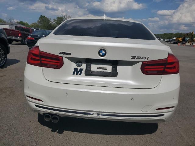 Photo 6 from auction – 2017 BMW 330 XI with VIN WBA8D9G38HNU61809