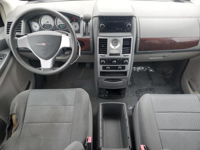 Photo 8 from auction – 2010 CHRYSLER TOWN & COU with VIN 2A4RR4DE3AR187780