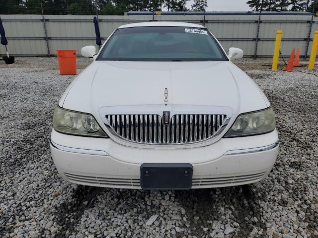 Photo 5 from auction – 2004 LINCOLN TOWN CAR E with VIN 1LNHM81W54Y622217