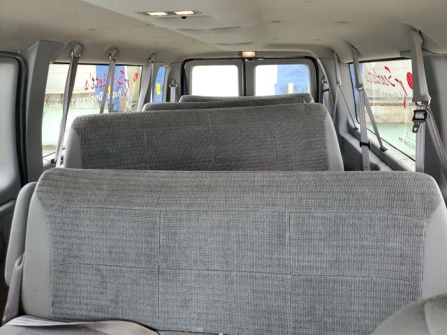 Photo 10 from auction – 2001 FORD ECONOLINE with VIN 1FBSS31L31HA96582