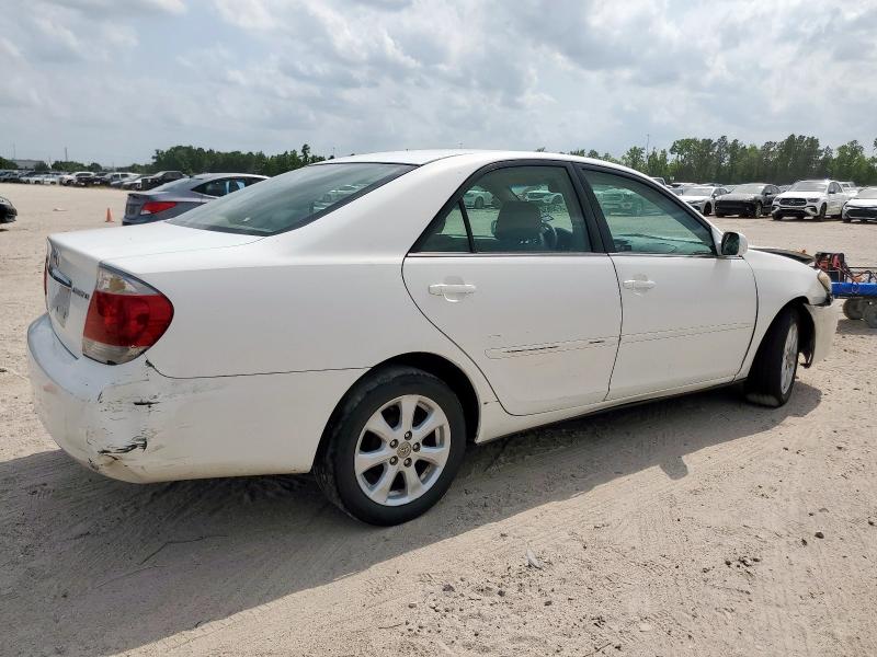 Photo 3 from auction – 2005 TOYOTA CAMRY LE with VIN 4T1BE32K85U384311