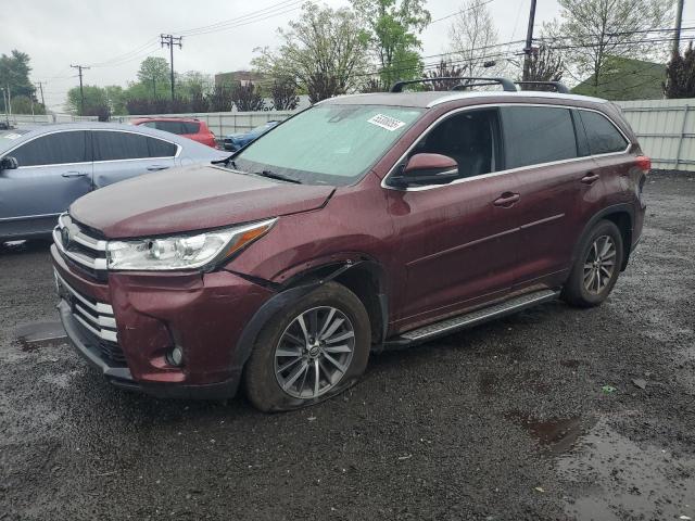 TOYOTA HIGHLANDER 2017 with VIN 5TDJZRFH8HS401915 - Photo from auction