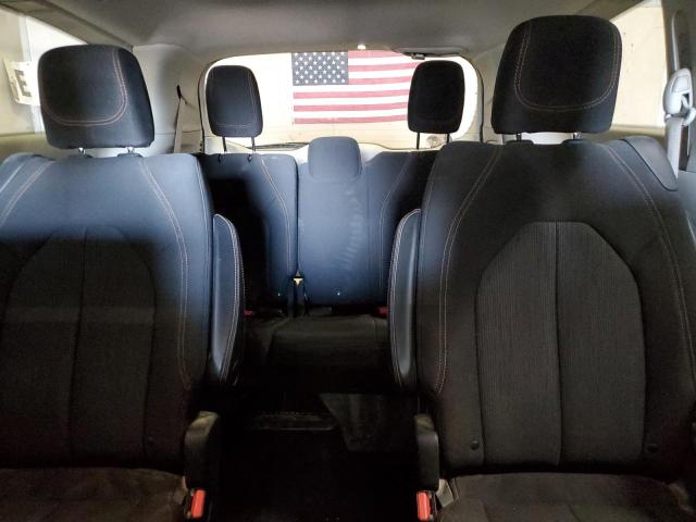 Photo 10 from auction – 2017 CHRYSLER PACIFICA L with VIN 2C4RC1CG1HR521307