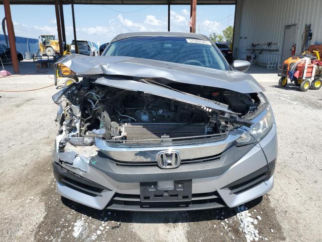 Photo 5 from auction – 2017 HONDA CIVIC LX with VIN 19XFC2F57HE041051
