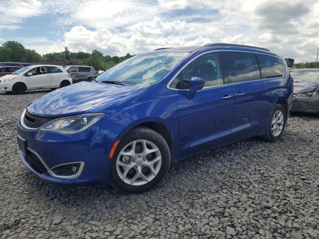 CHRYSLER PACIFICA T 2018 with VIN 2C4RC1FG2JR228128 - Photo from auction