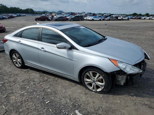 Photo 4 from auction – 2011 HYUNDAI SONATA SE with VIN 5NPEC4AC5BH087199