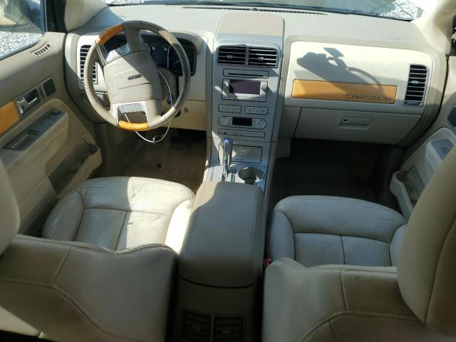 Photo 8 from auction – 2007 LINCOLN MKX with VIN 2LMDU68CX7BJ31792