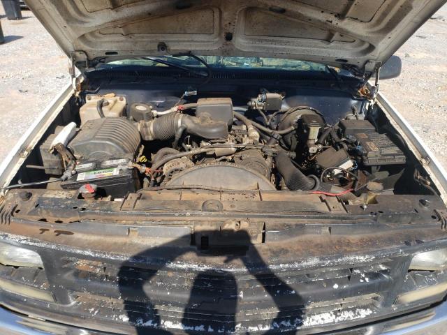Photo 11 from auction – 1998 CHEVROLET GMT-400 with VIN 1GCFC24M2WZ196442