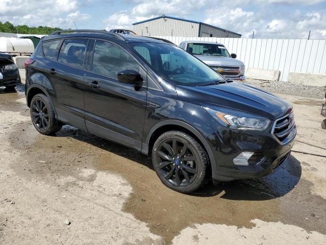 Photo 4 from auction – 2019 FORD ESCAPE SE with VIN 1FMCU9GD2KUB99302