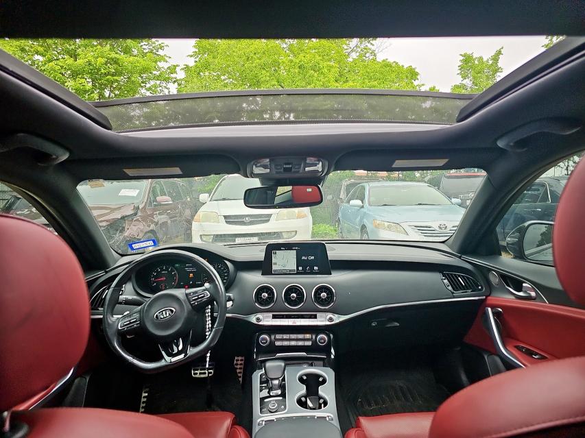 Photo 9 from auction – 2018 KIA STINGER GT with VIN KNAE55LCXJ6016776