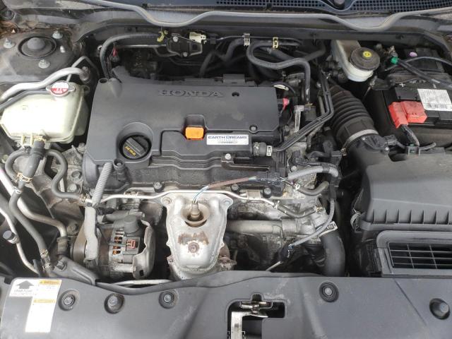 Снимка 11 от търг – 2017 HONDA CIVIC EX с VIN 2HGFC2F81HH035388