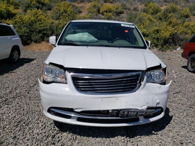Photo 5 from auction – 2016 CHRYSLER TOWN & COU with VIN 2C4RC1BG6GR103941