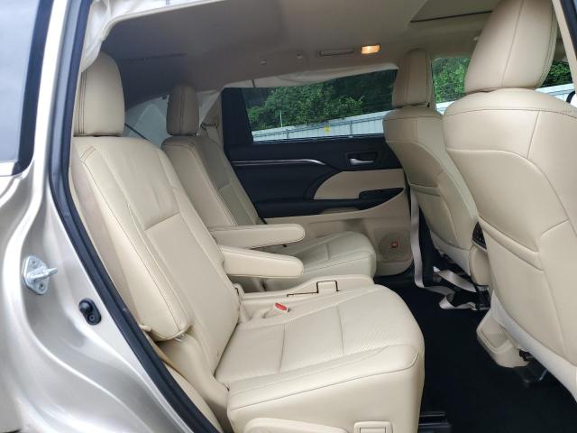 Photo 11 from auction – 2015 TOYOTA HIGHLANDER with VIN 5TDYKRFH6FS058649