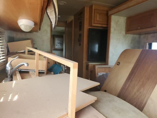 Photo 6 from auction – 2011 WINNEBAGO ITASCA SUNSTAR with VIN 1F66F5DY4B0A07481