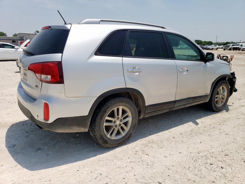 Photo 3 from auction – 2015 KIA SORENTO LX with VIN 5XYKTCA67FG624420