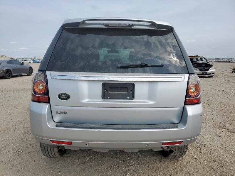 Photo 6 from auction – 2015 LAND ROVER LR2 SE with VIN SALFP2BG3FH428577