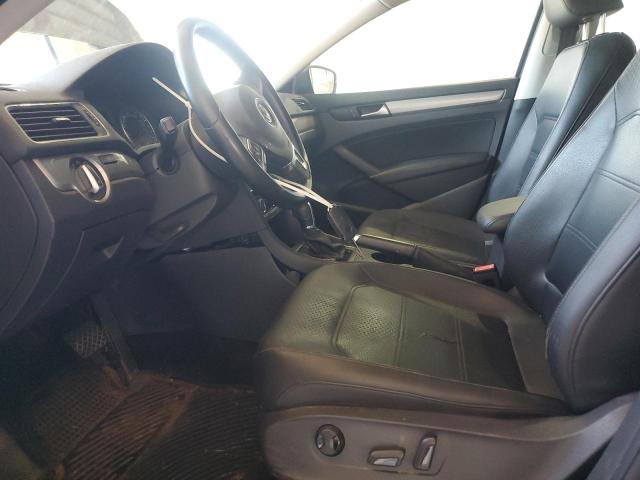 Photo 7 from auction – 2015 VOLKSWAGEN PASSAT S with VIN 1VWAT7A33FC004657