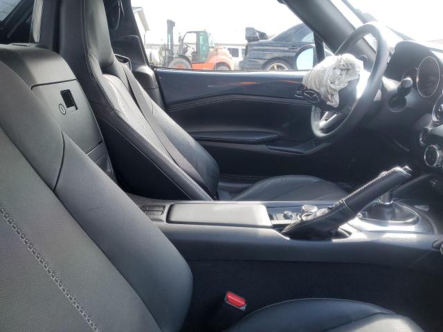 Photo 10 from auction – 2021 MAZDA MX-5 MIATA with VIN JM1NDAM77M0453965