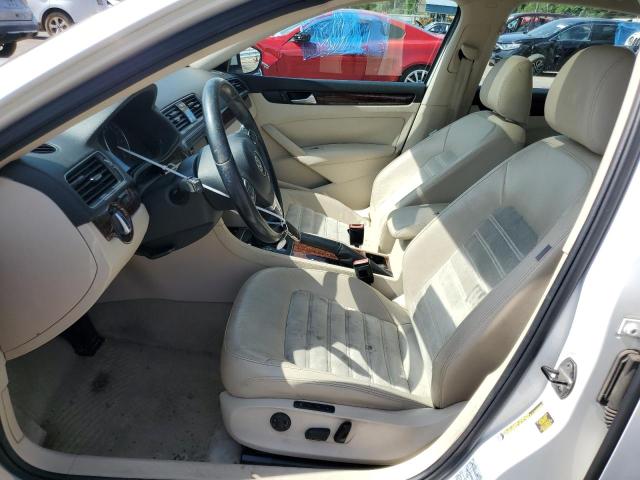 Photo 7 from auction – 2012 VOLKSWAGEN PASSAT SEL with VIN 1VWCH7A37CC026294