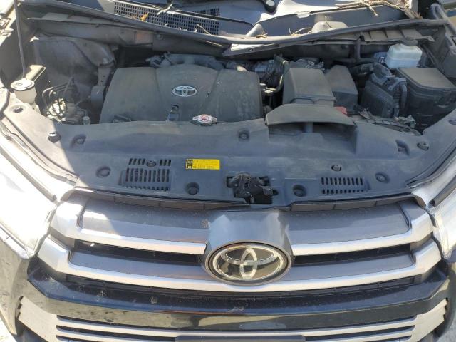 Photo 12 from auction – 2019 TOYOTA HIGHLANDER with VIN 5TDBZRFH4KS921850