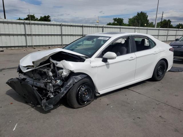 TOYOTA CAMRY LE 2022 with VIN 4T1H31AK4NU588027 - Photo from auction