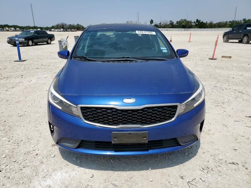 Photo 5 from auction – 2018 KIA FORTE LX with VIN 3KPFK4A79JE207552