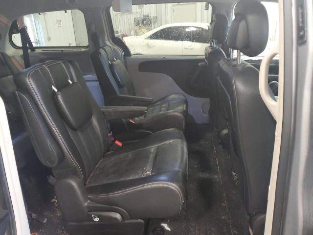 Photo 11 from auction – 2014 CHRYSLER TOWN & COU with VIN 2C4RC1CG3ER107456