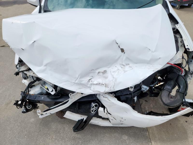 Photo 11 from auction – 2014 TOYOTA COROLLA L with VIN 2T1BURHE6EC166327