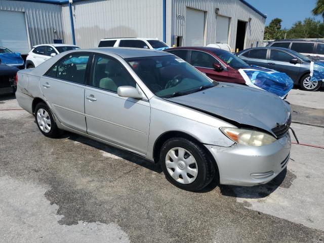 Photo 4 from auction – 2004 TOYOTA CAMRY LE with VIN 4T1BE32K14U860106