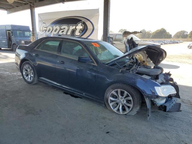 Photo 4 from auction – 2015 CHRYSLER 300 LIMITE with VIN 2C3CCAAG1FH864215