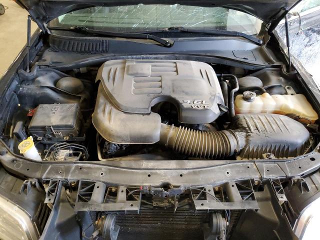 Photo 11 from auction – 2015 CHRYSLER 300C with VIN 2C3CCAKG2FH905420