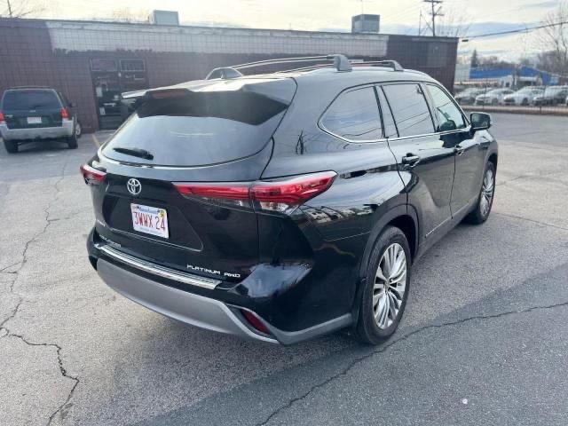 Photo 4 from auction – 2022 TOYOTA HIGHLANDER with VIN 5TDFZRBH0NS226809