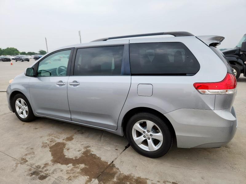 Photo 2 from auction – 2014 TOYOTA SIENNA LE with VIN 5TDKK3DC6ES407401