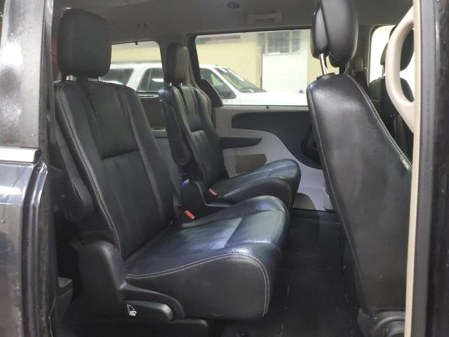 Photo 11 from auction – 2014 CHRYSLER TOWN & COU with VIN 2C4RC1BG7ER367716