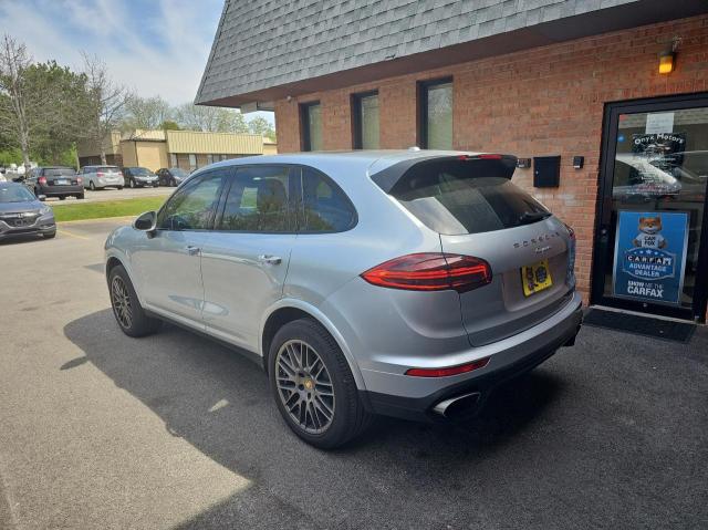 Photo 3 from auction – 2017 PORSCHE CAYENNE with VIN WP1AA2A23HKA84570